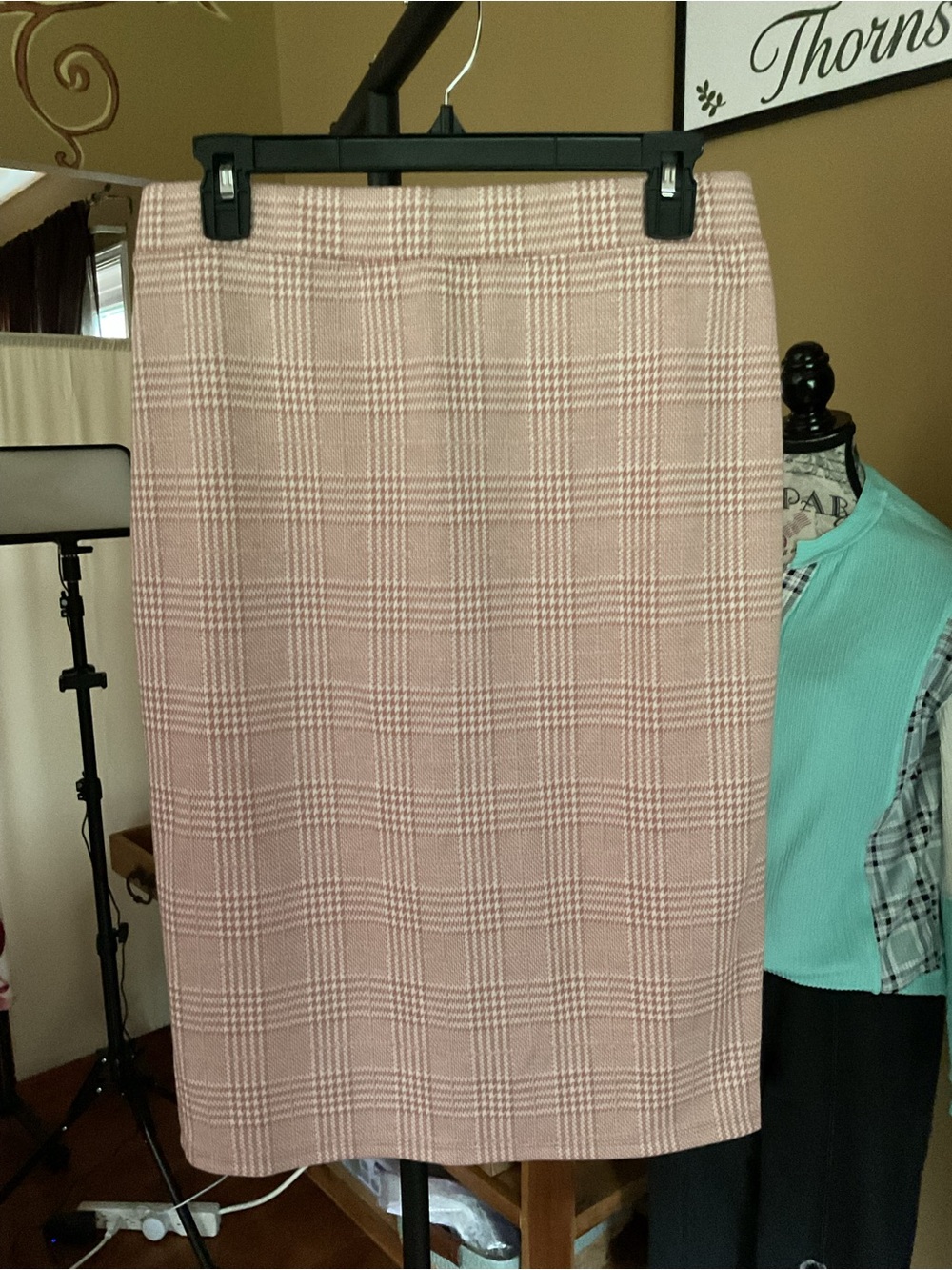 HALARA Plaid Pencil Skirt - Light Blush Pink